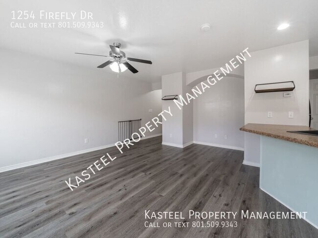 Building Photo - 1254 Firefly Dr