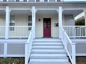 Building Photo - 102 N Midland Ave