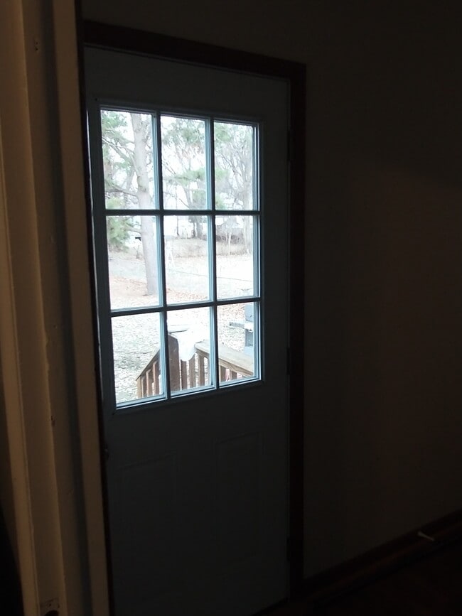 Building Photo - 407 N College St