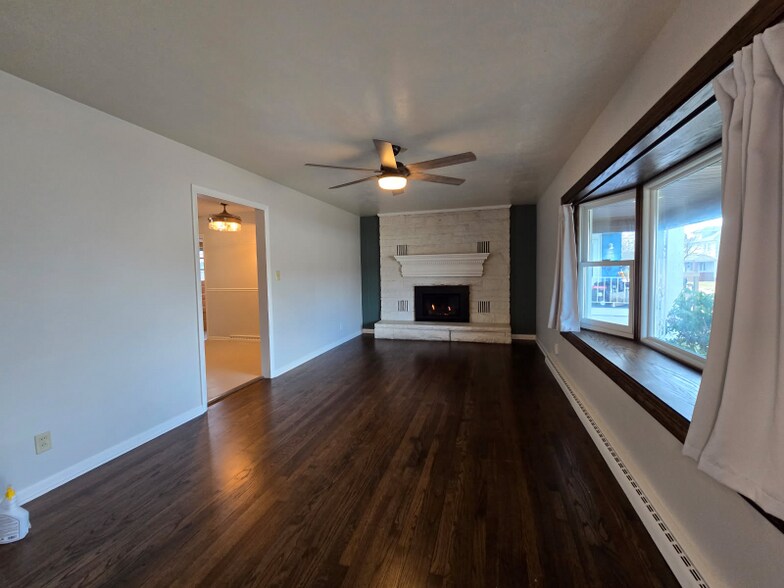 Building Photo - 705 Decatur St