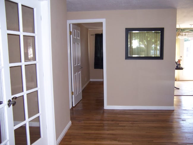 Building Photo - 3384 S 2760 W
