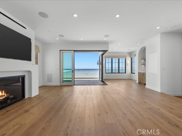 Building Photo - 505 Bayview Dr