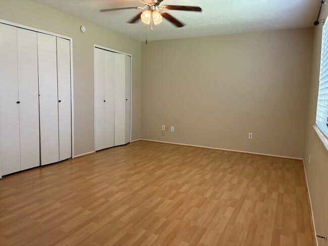 Building Photo - 2715 Kingfisher Dr