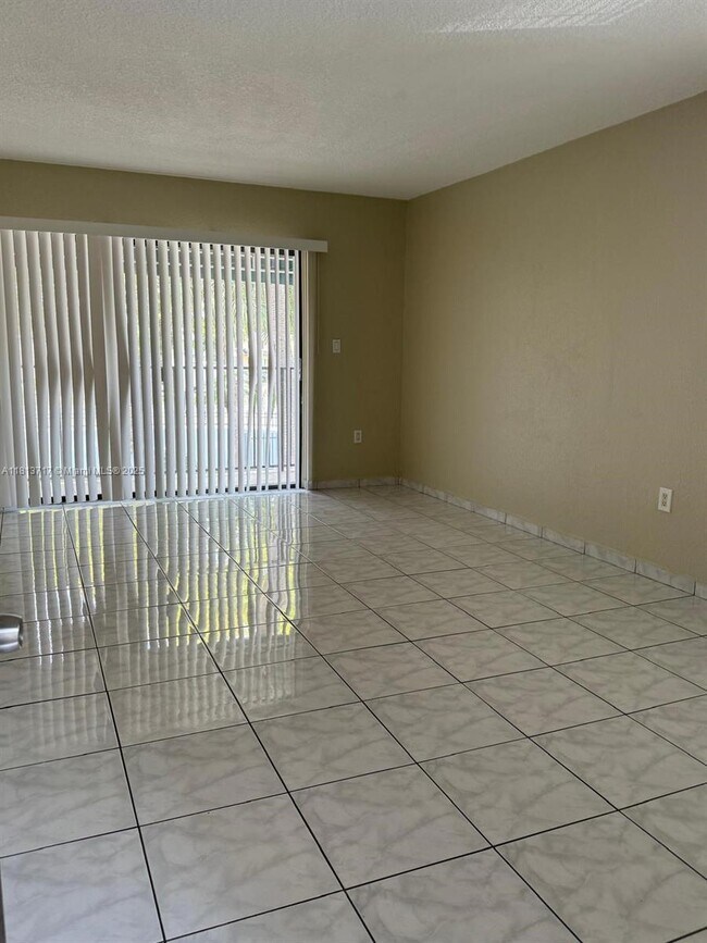 Building Photo - 7429 SW 152nd Ave
