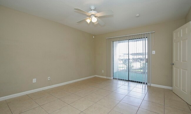 Building Photo - 2822 S Bartell Dr