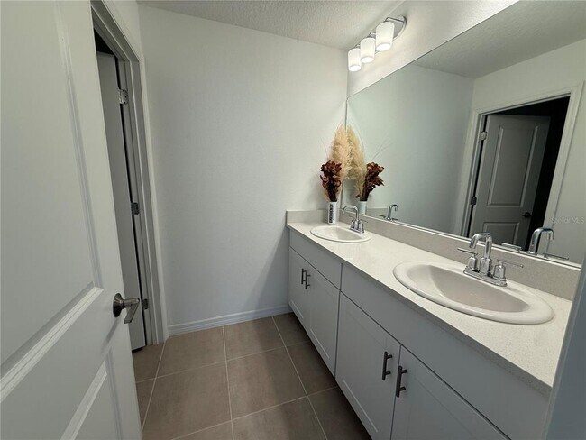 Building Photo - 6431 Milestone Lp