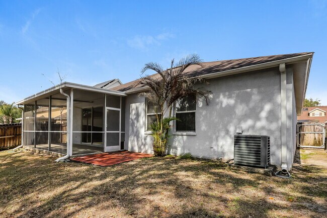 Building Photo - 619 Wave Crest Cir