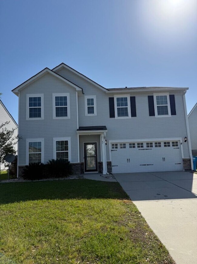 Building Photo - Beautiful 4BR Home in Shadow Moss – Available Now!