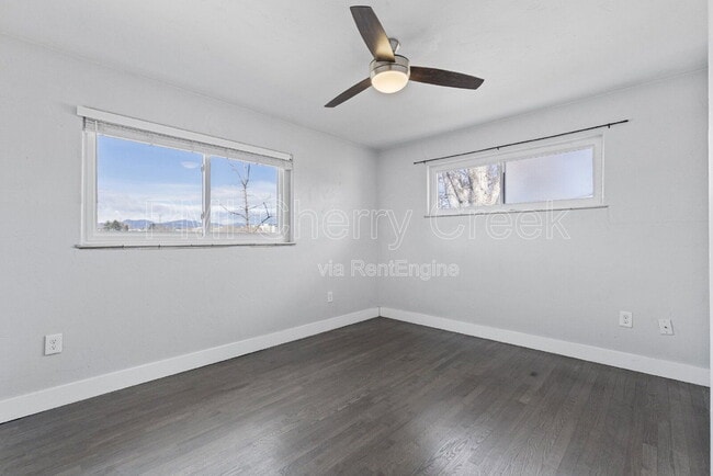 Building Photo - 1010 Newton St