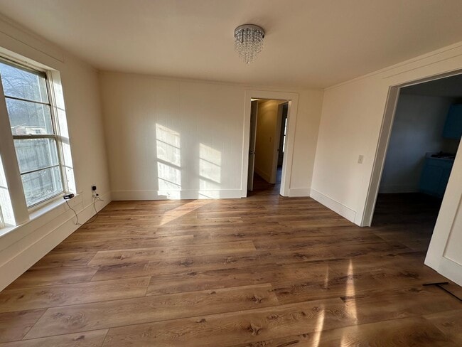 Building Photo - Come look at this remolded 2-bedroom 1-bath house in Morrilton.