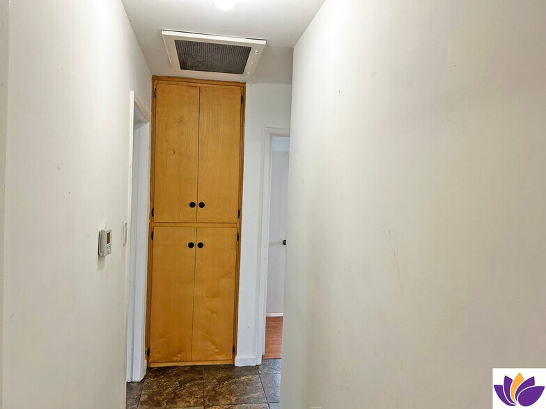 Building Photo - 2513 Denmead St