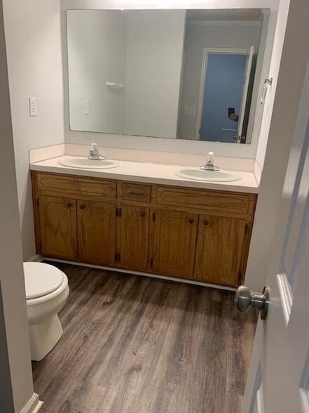 Building Photo - 344 Haven Dr