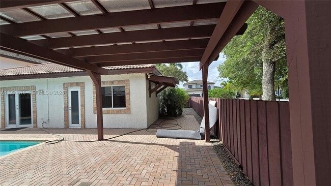 Building Photo - 15826 SW 138th Terrace