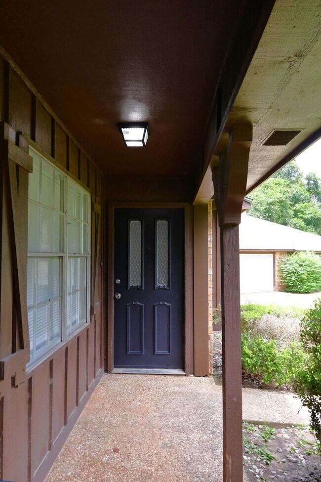 Building Photo - Whitehouse ISD - 3 Bedroom, 2 Bath Duplex, Lawn Care Provided!