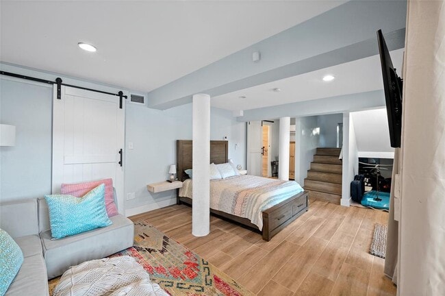 Building Photo - 1708 Ski Slope Dr