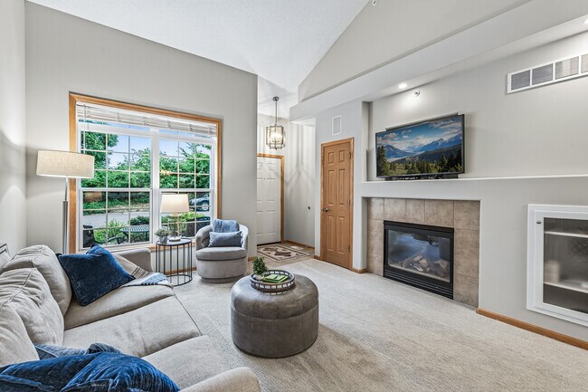 Building Photo - 10098 Bridgehill Terrace