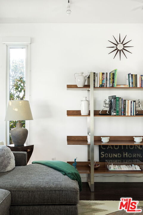 Building Photo - 1513 9th St