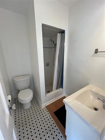 Building Photo - 5715 Hudson St