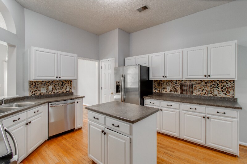 Building Photo - 201 Majestic Dr