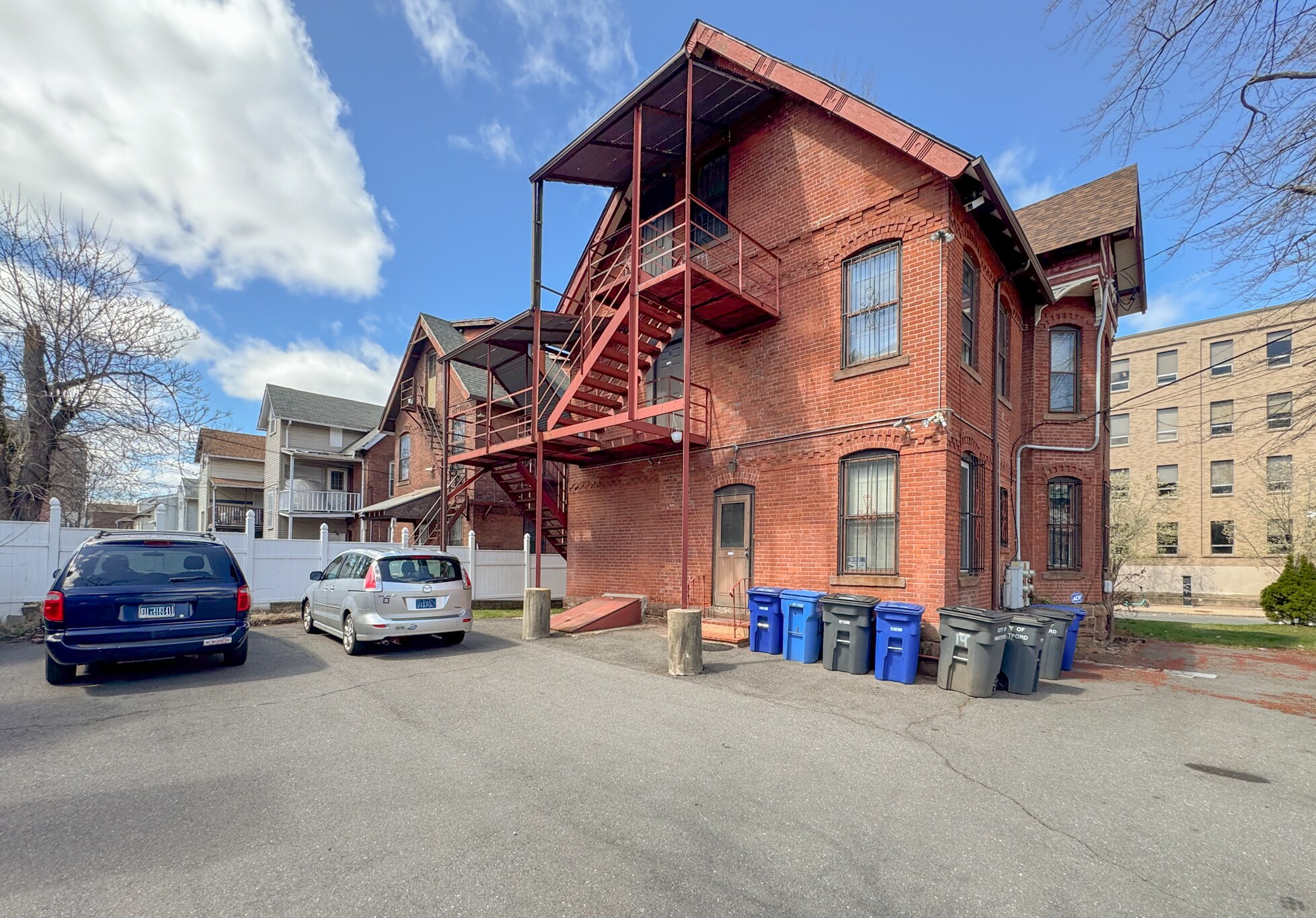 Building Photo - 429 Capitol Ave
