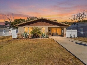 Building Photo - 207 W Broad St