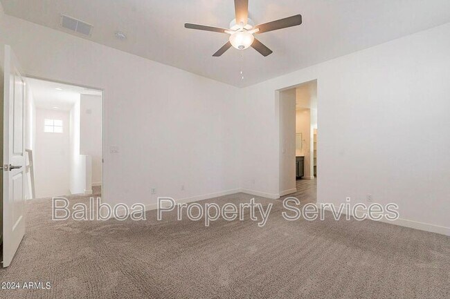 Building Photo - 5532 S Dillon Cir