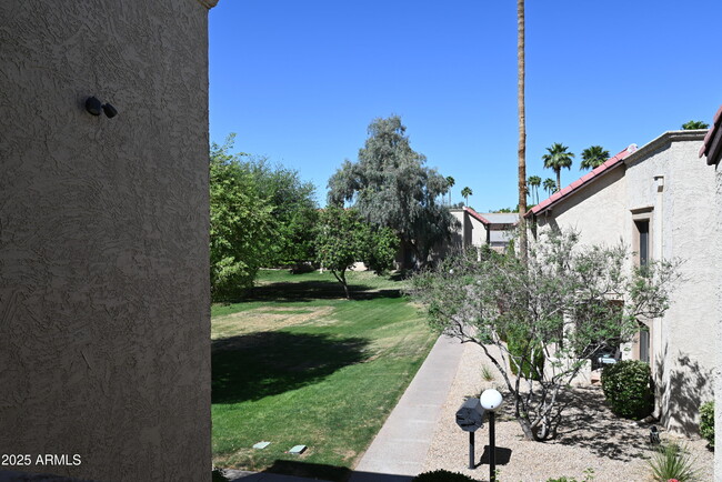 Building Photo - 8649 E Royal Palm Rd