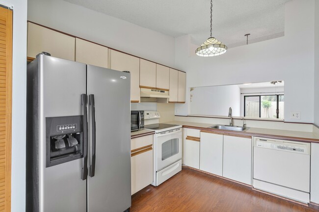 Building Photo - 10240 Boca Bend W