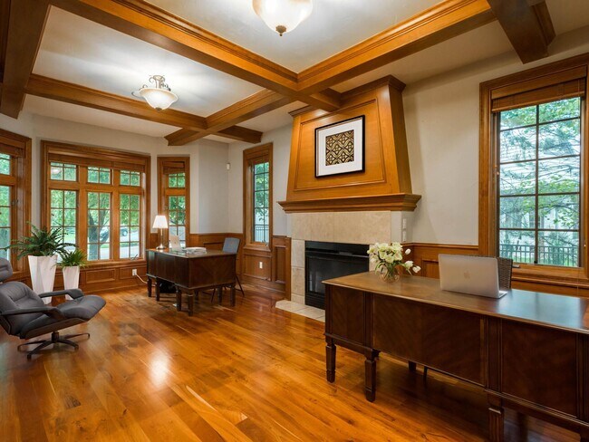 Building Photo - 9 Foxtail Cir