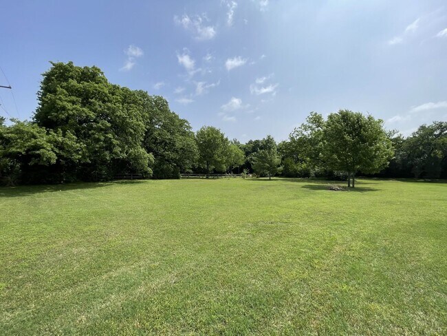 Building Photo - 3209 Bridlegate Dr