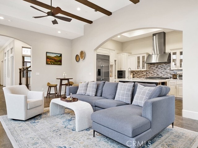 Building Photo - 75 Marbella