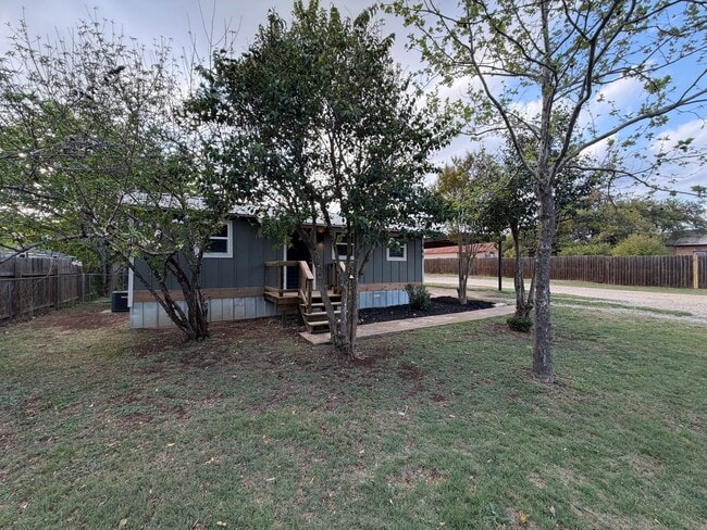 Building Photo - Charming 2BR/1BA Home with Fenced Yard & Mature Trees in Downtown Blanco!
