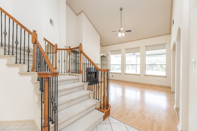 Building Photo - 17826 Island Spring Ln