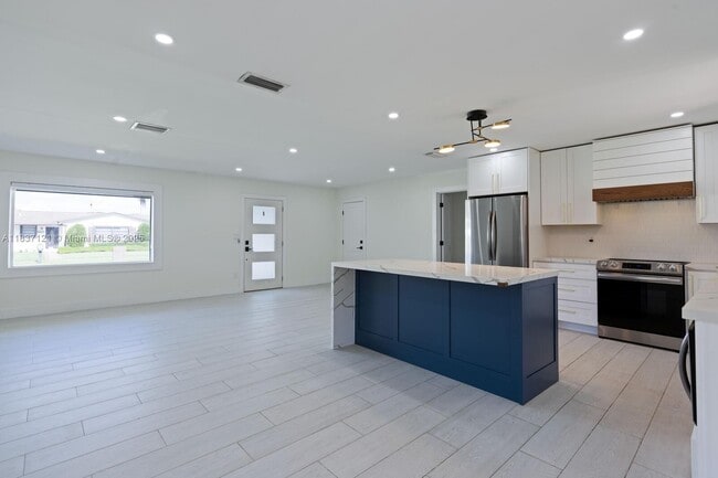 Building Photo - 18013 SW 89th Pl