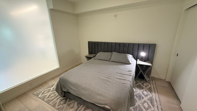 Building Photo - Epic REA: Fantastic Potrero Hill Modern 1 BR, 1 BA Condo