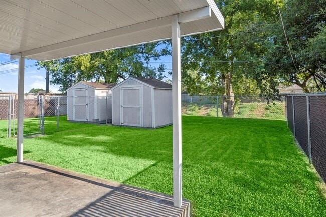 Building Photo - 6314 Olson Ln