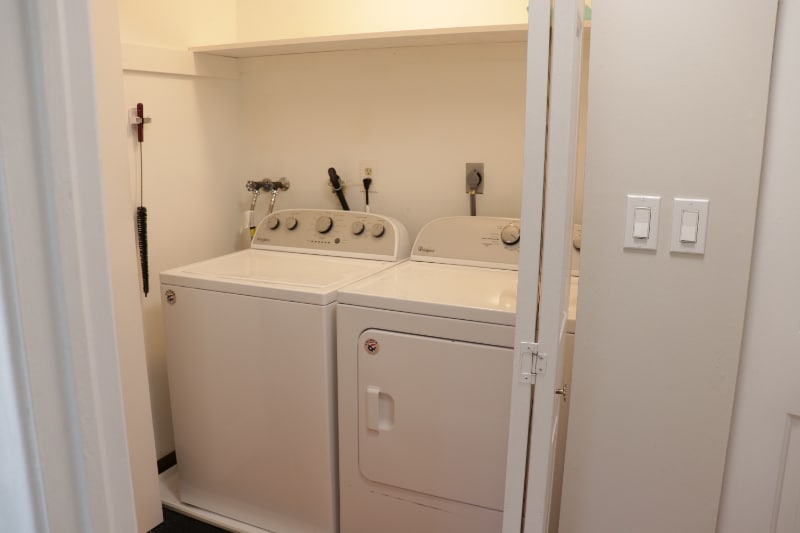 Building Photo - 35 Highpoint Rd