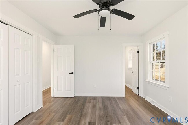 Building Photo - 115 Big Meadows Terrace