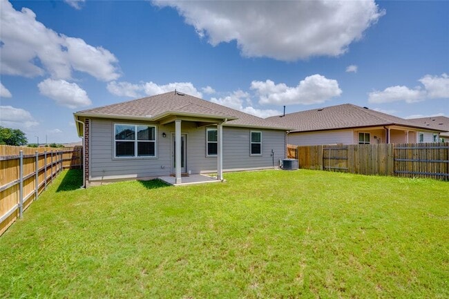 Building Photo - 102 Rainmaker Cv