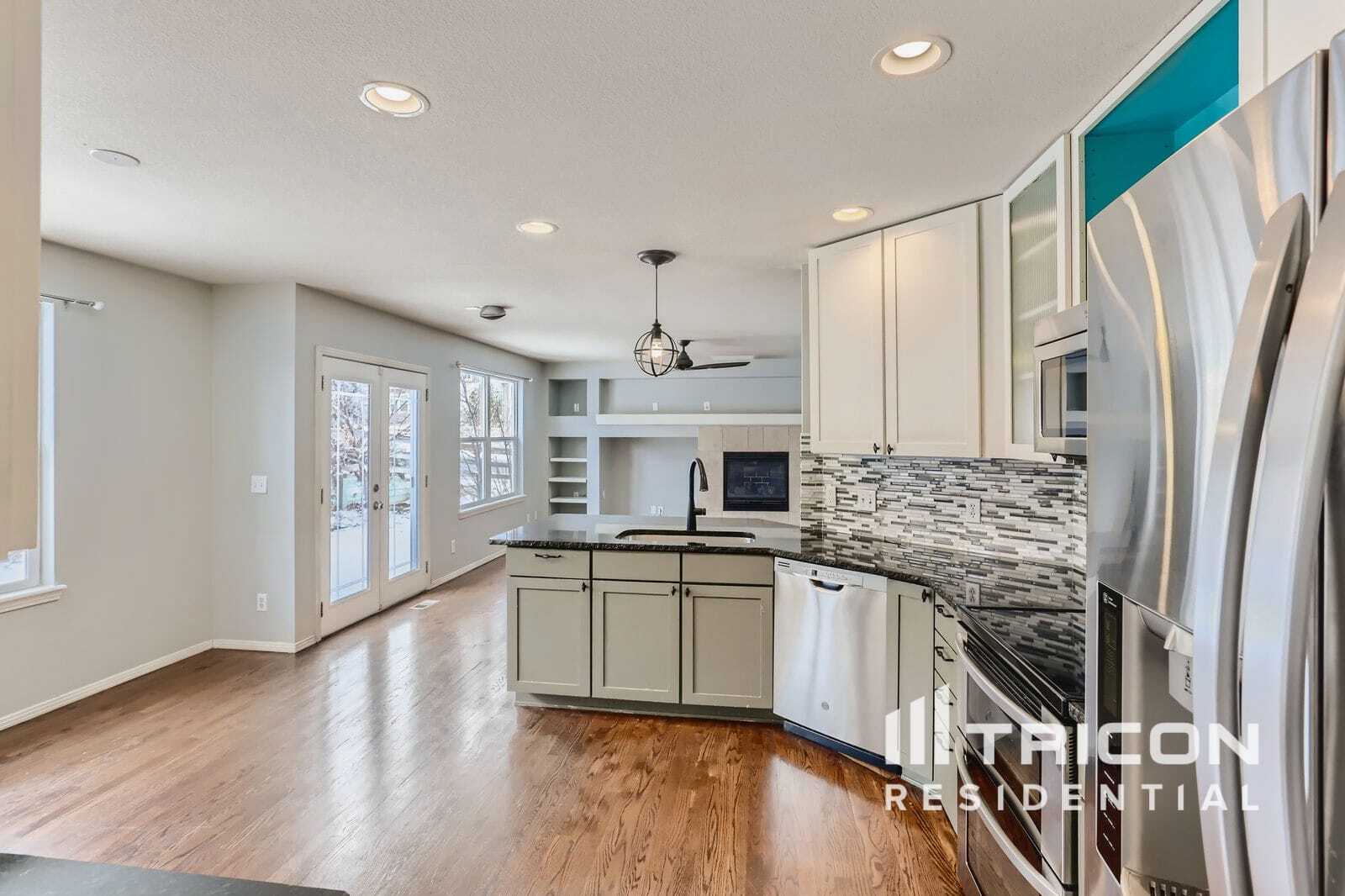 Building Photo - 4565 Larksong Dr