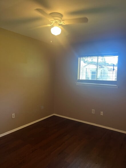 Building Photo - 21 Merrydell Dr