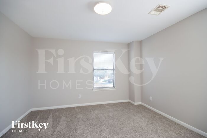 Building Photo - 15511 Hollow Cypress Ct