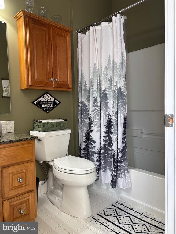 Building Photo - 136 Bridge St