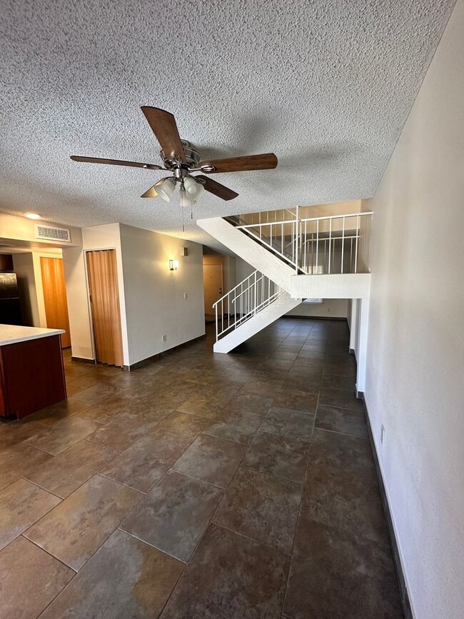 Building Photo - Stunning & Spacious 2 BR / 2.5 BA Townhome – Move-In Ready!