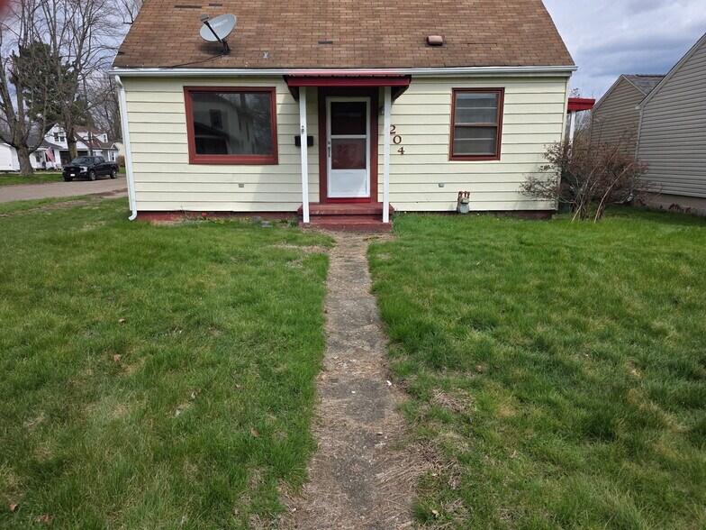 Building Photo - 1204 Kenilworth Ave