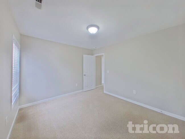 Building Photo - 324 Archway Ct