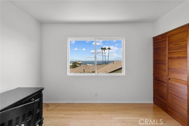 Building Photo - 321 Vía San Sebastian