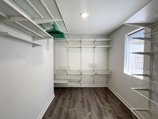 Building Photo - 3546 Terra Sol Dr