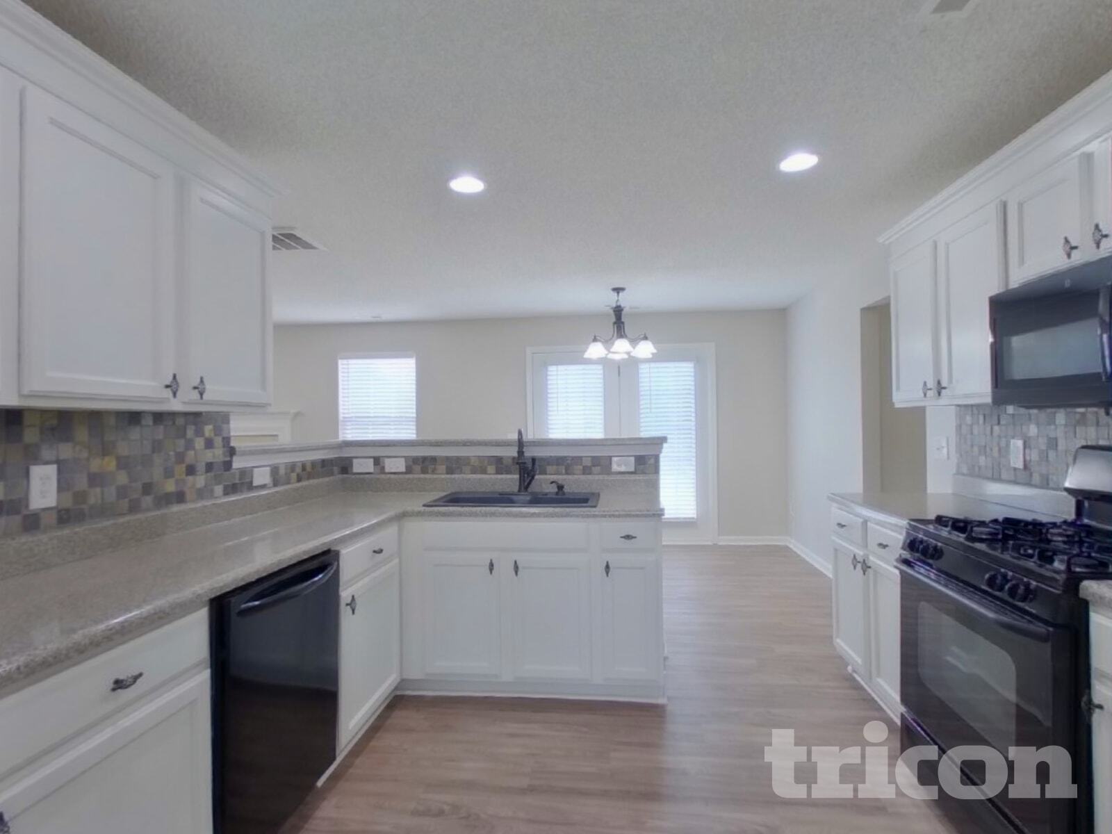 Building Photo - 3010 Thistlewood Cir