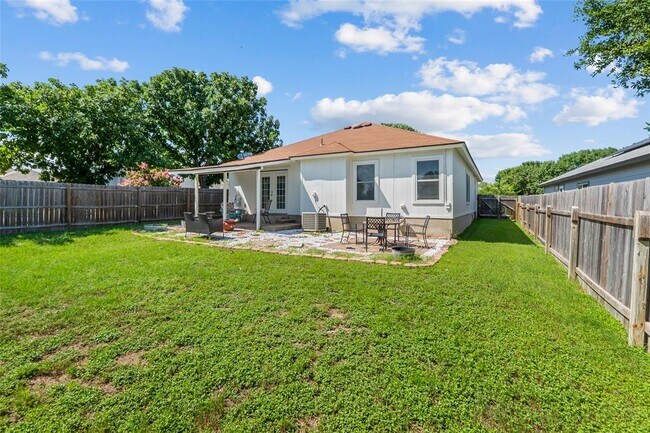 Building Photo - 3101 Hailey Ln